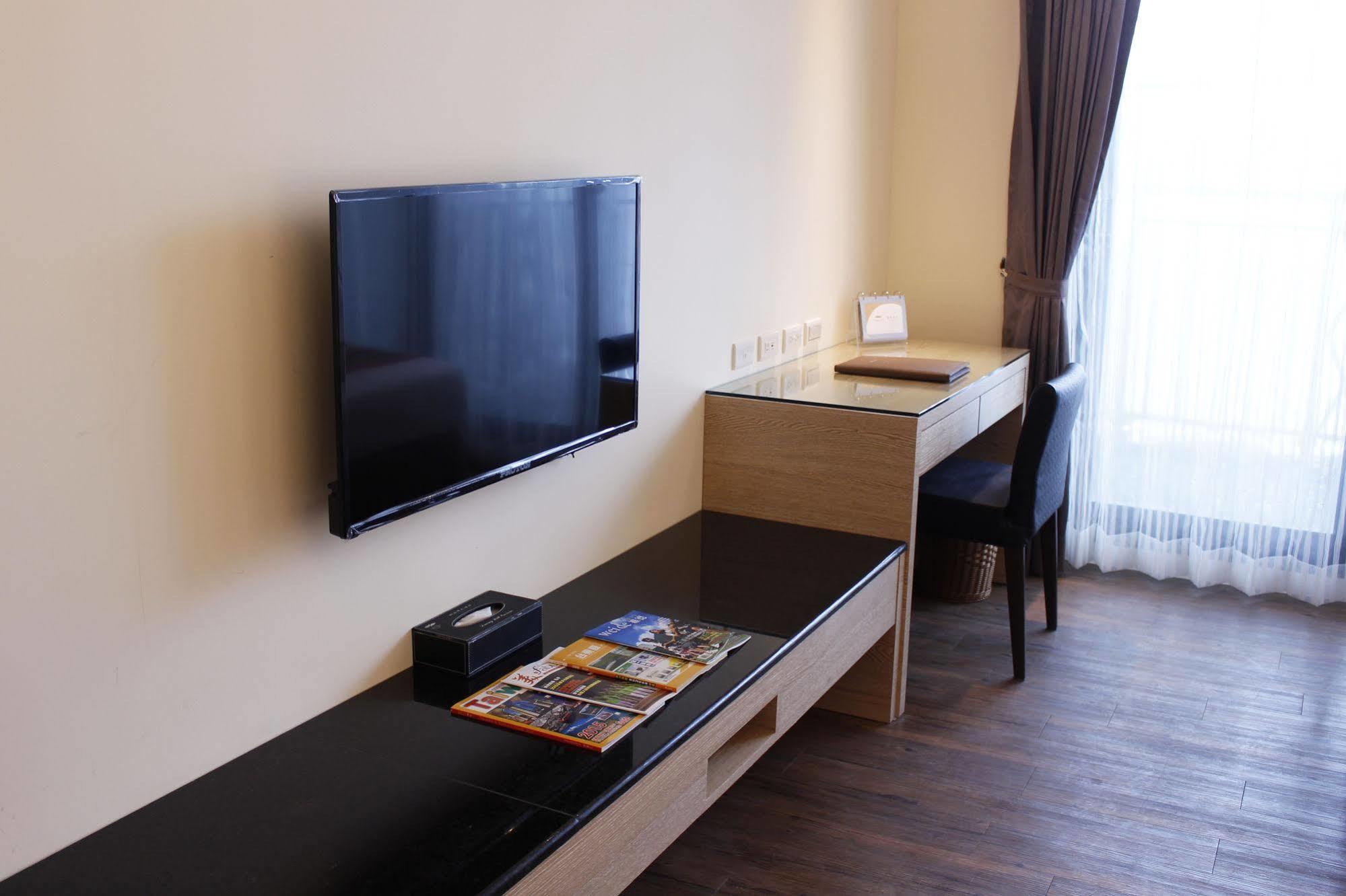 Naruwan Galaxy Hotel T'ai-tung Kültér fotó