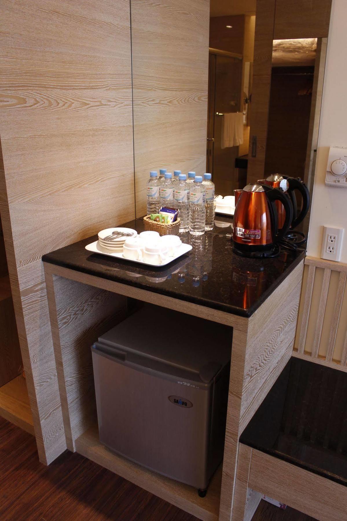 Naruwan Galaxy Hotel T'ai-tung Kültér fotó