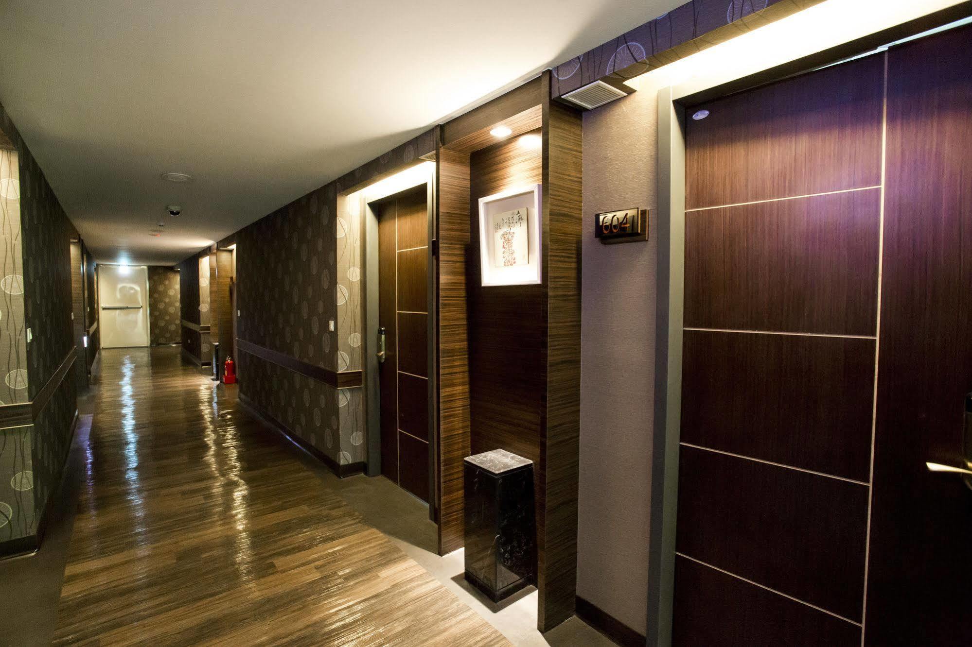 Naruwan Galaxy Hotel T'ai-tung Kültér fotó