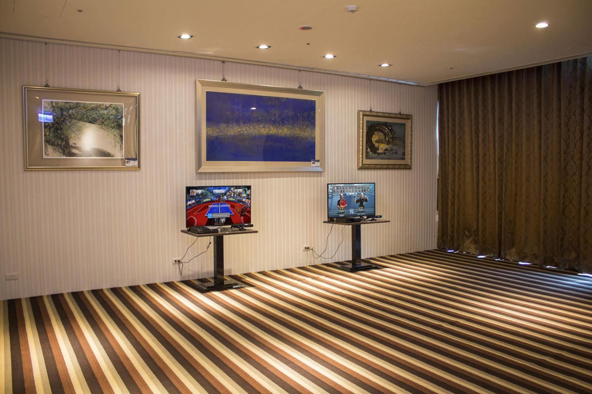 Naruwan Galaxy Hotel T'ai-tung Kültér fotó